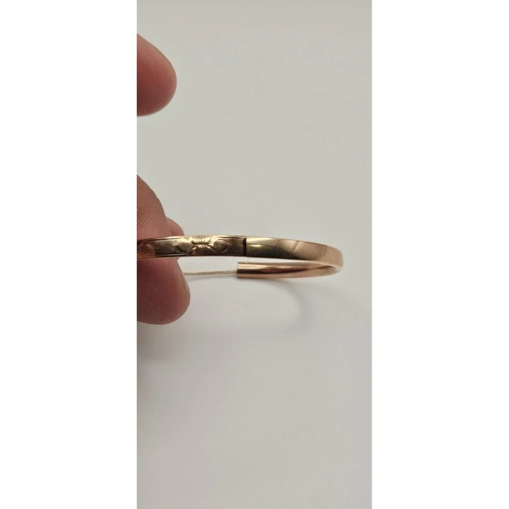 Solid 10k Rose Gold Vintage Etched Floral Design Hinged Child Bracelet 3 Grams